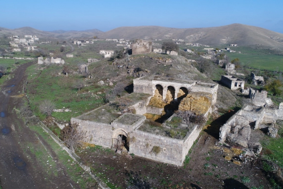 Füzulidə tarixi məscid BƏRPA EDİLƏCƏK