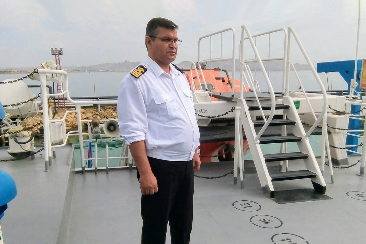 Gəmi kapitanı vəfat etdi Gəmi kapitanı vəfat etdi