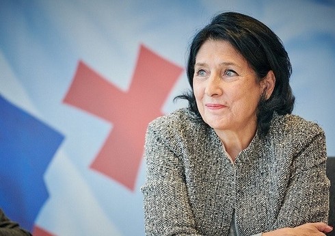 Gələn ay Gürcüstan Prezidentinin impiçmenti məsələsinə baxılacaq