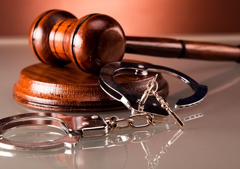 Gəncədə 17 yaşlı oğlanı qətlə yetirməkdə təqsirləndirilən şəxs 17 il müddətinə həbs edilib