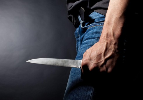 Gəncədə 2 nəfər bıçaq xəsarətləri alıb 