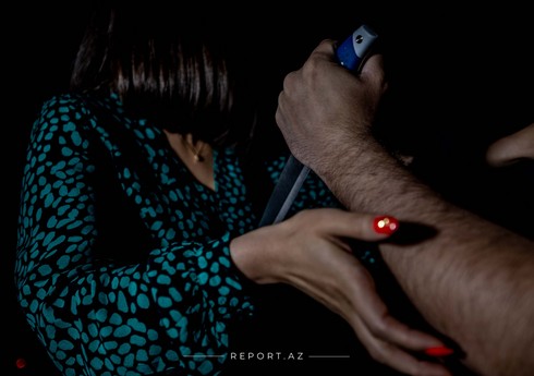 Gəncədə kişi keçmiş həyat yoldaşını və daha bir nəfəri bıçaqlayıb