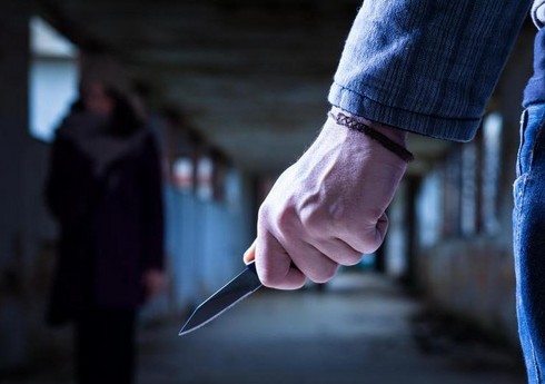 Gəncədə yerli sakin bıçaqlanıb Gəncədə yerli sakin bıçaqlanıb