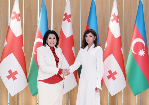 Gürcüstan Prezidenti Mehriban Əliyevanı təbrik edib Gürcüstan Prezidenti Mehriban Əliyevanı təbrik edib