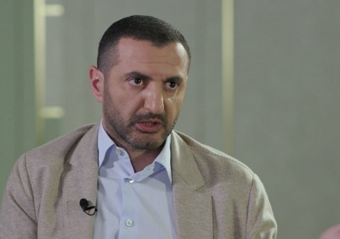 Gürcüstanın eks müdafiə naziri Rusiyada axtarışa verilib, qiyabi həbs edilib