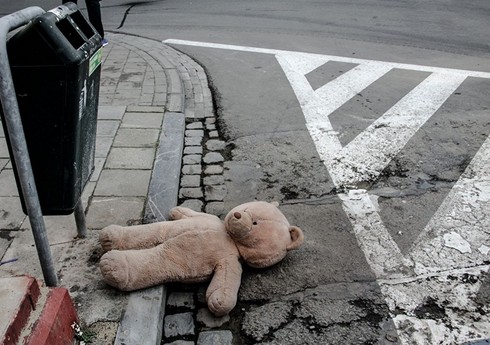 Göyçayda avtomobil 8 yaşlı uşağı vuraraq öldürüb