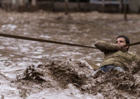 Göygöldə üç nəfər çay axınından xilas edilib