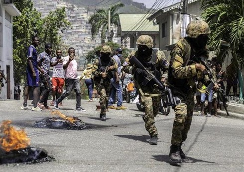 Haitidə ABŞ səfirliyinin korteji atəşə tutulub