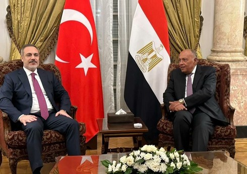 Hakan Fidan misirli həmkarı ilə Yaxın Şərqdəki durumu müzakirə edib