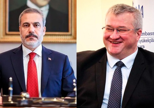 Hakan Fidan Ukrayna XİN-in yeni başçısı ilə regiondakı vəziyyəti müzakirə edib Hakan Fidan Ukrayna XİN-in yeni başçısı ilə regiondakı vəziyyəti müzakirə edib