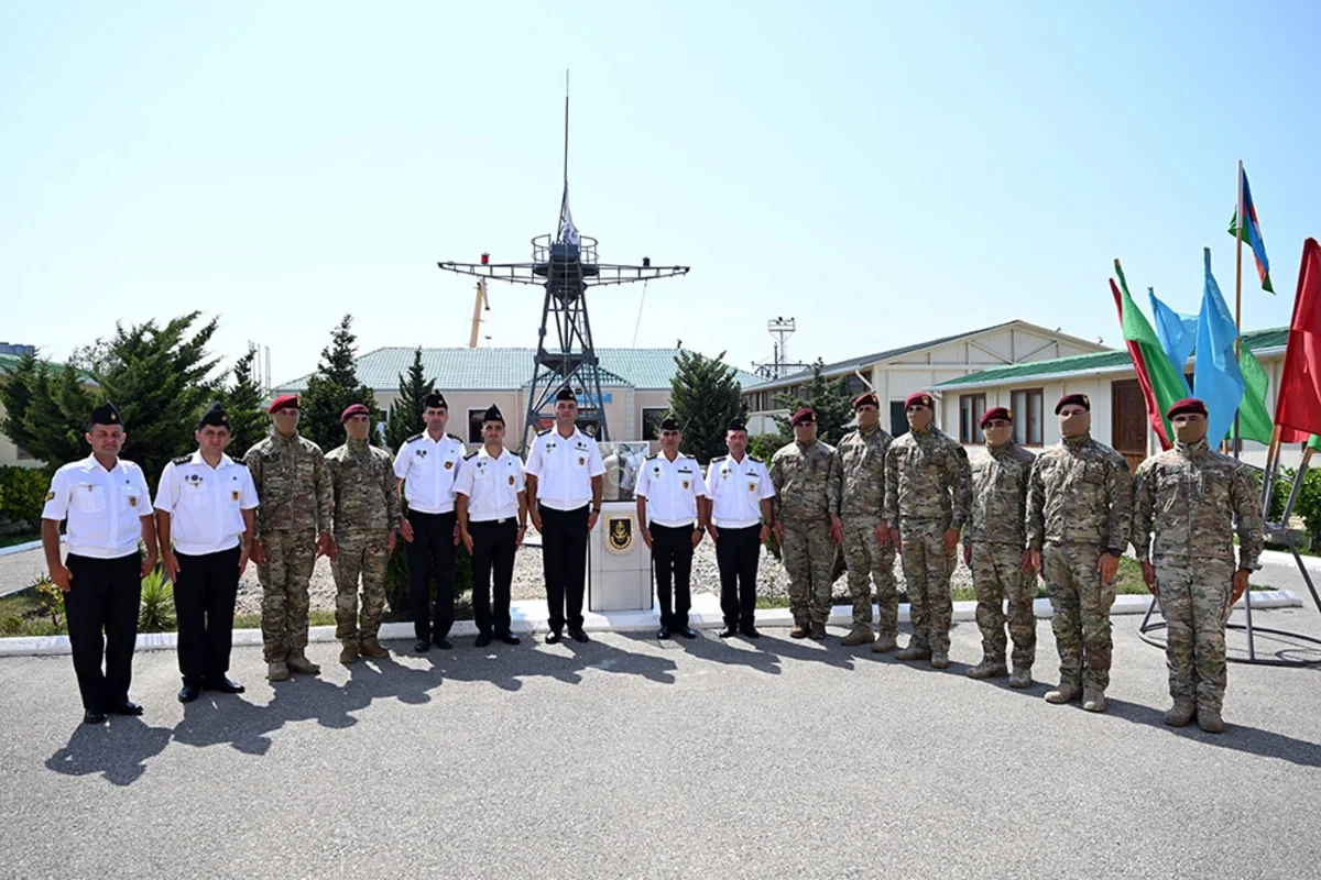 HDQ-də dalğıc kursunun növbəti buraxılış mərasimi keçirilib HDQ-də dalğıc kursunun növbəti buraxılış mərasimi keçirilib