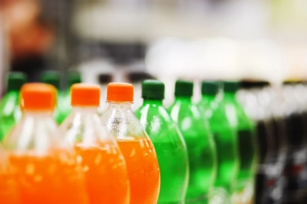 Həkimdən ŞOK ETİRAF - Bu qazlı suları hər içəndə ömrünüz 12 dəqiqə qısalır