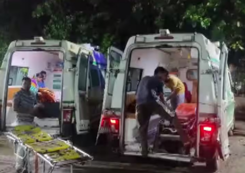 Hindistanda avtobusların toqquşması nəticəsində azı 12 nəfər ölüb