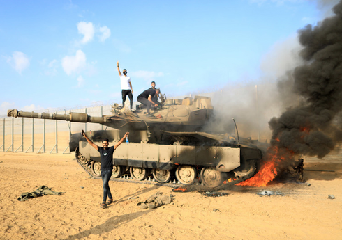 HƏMAS 130-dan çox israillini girov saxlayır HƏMAS 130-dan çox israillini girov saxlayır