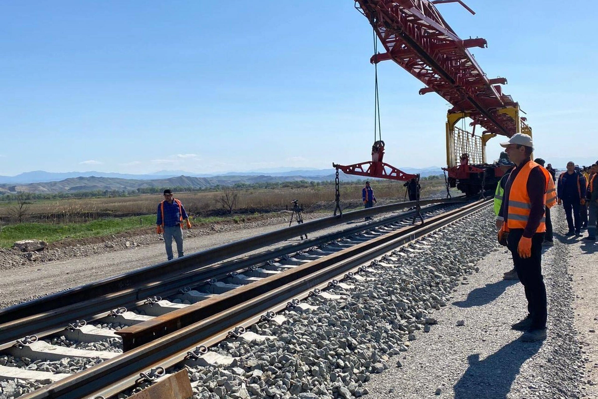 Horadiz–Ağbənd dəmir yolu xəttinin tikintisi 2028-ci ildə tamamlanacaq