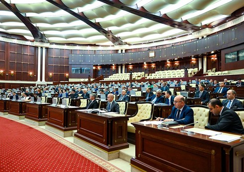 Hərbçilərin vurduqları ziyana görə maddi məsuliyyəti haqqında əsasnaməyə dəyişiklik I oxunuşda qəbul edilib