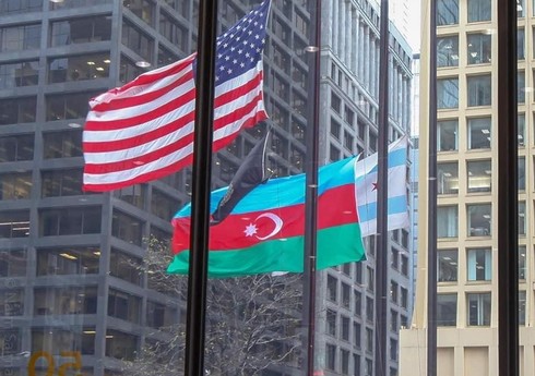Çikaqoda Azərbaycan bayrağı ucaldılıb