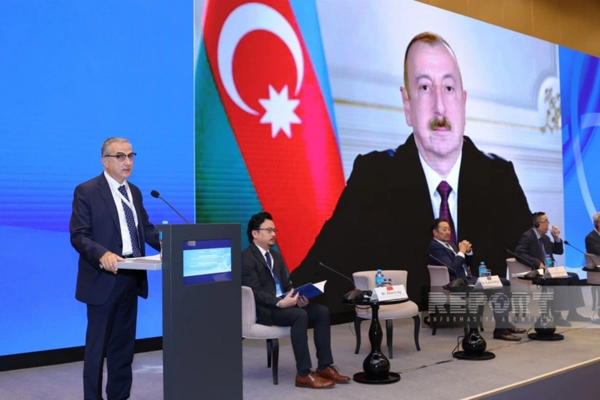İlham Əliyev AQEM Beyin Mərkəzləri Forumunun 13-cü iclasının iştirakçılarına müraciət ünvanlayıb