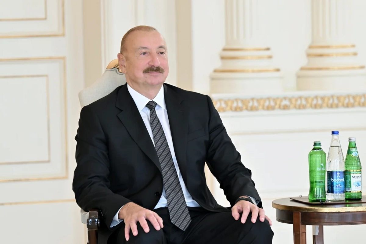 İlham Əliyev BMT-nin Azərbaycanda yeni təyin olunmuş rezident əlaqələndiricisini qəbul edib İlham Əliyev BMT-nin Azərbaycanda yeni təyin olunmuş rezident əlaqələndiricisini qəbul edib