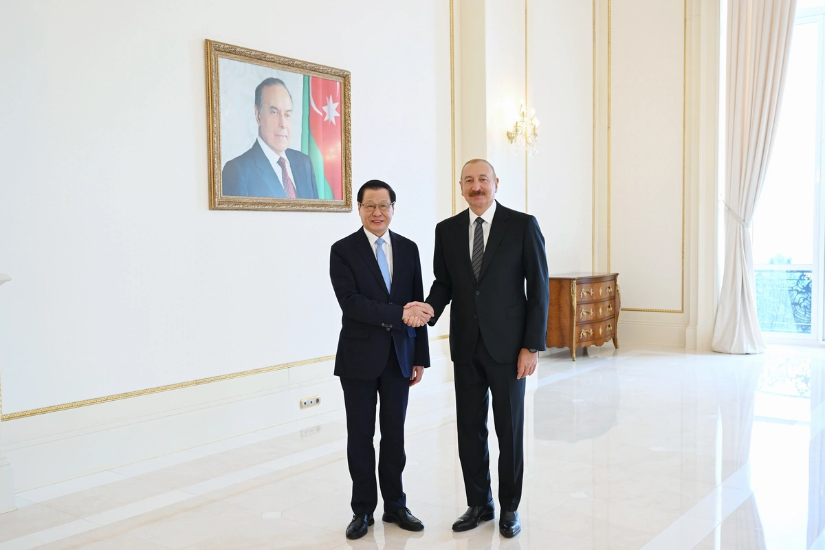 İlham Əliyev Çinin Baş prokurorunu qəbul edib İlham Əliyev Çinin Baş prokurorunu qəbul edib