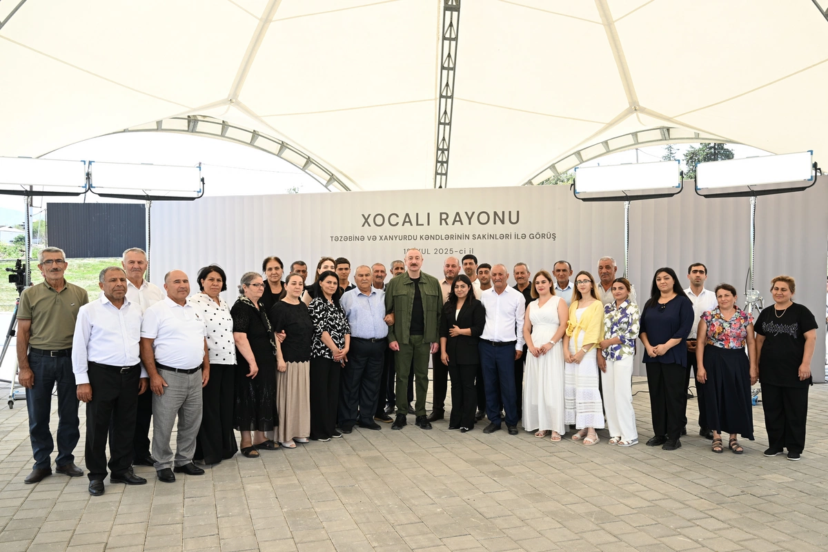 İlham Əliyev Xocalının Xanyurdu kəndində olub, kəndə köçən bir qrup sakinlə görüşüb