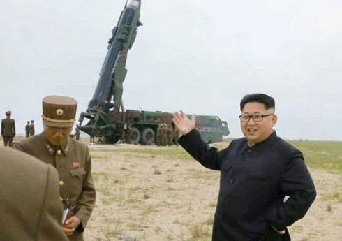 Şimali Koreya yeni qitələrarası ballistik raketini sınaqdan keçirib