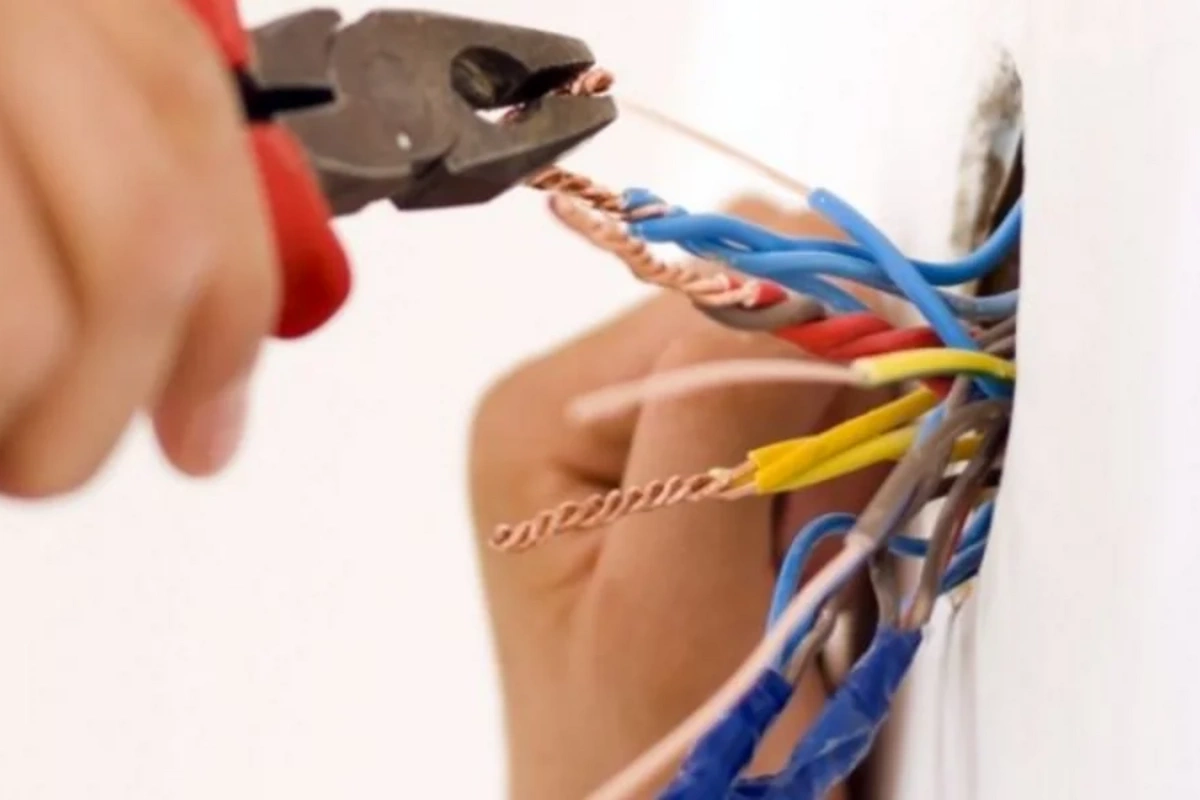 İmişli sakinini elektrik cərəyanı vuraraq öldürüb