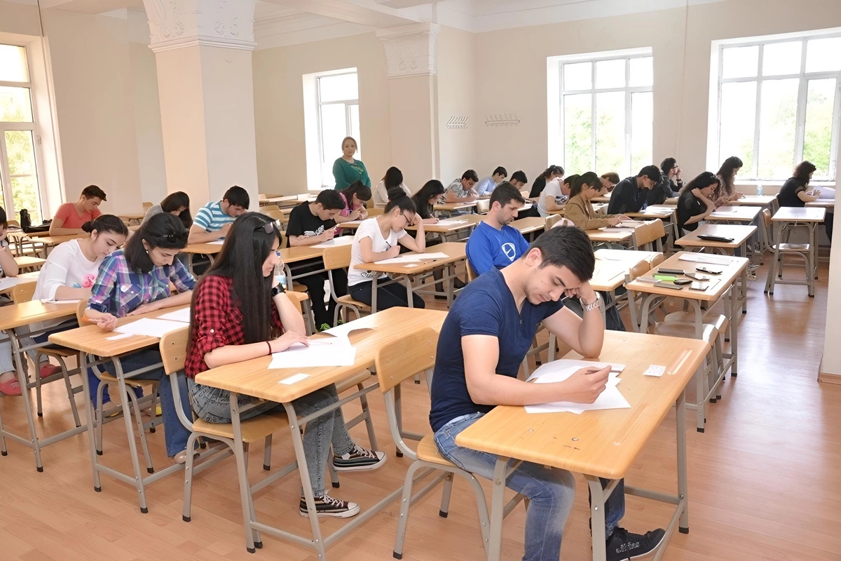 İmtahanların başlama saatı DƏYİŞDİRİLDİ