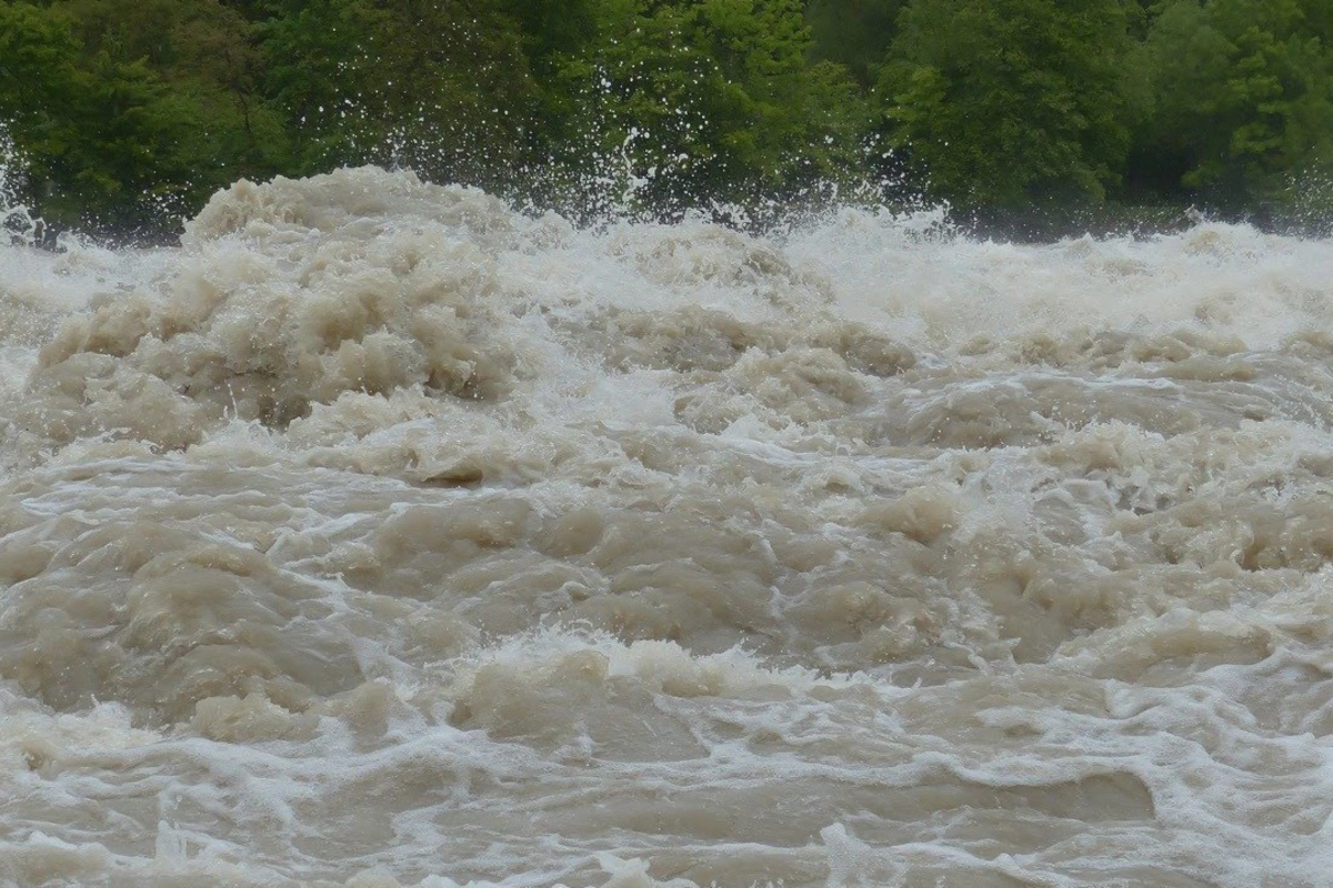 İntensiv yağıntılara görə əksər çaylarda sululuq artıb