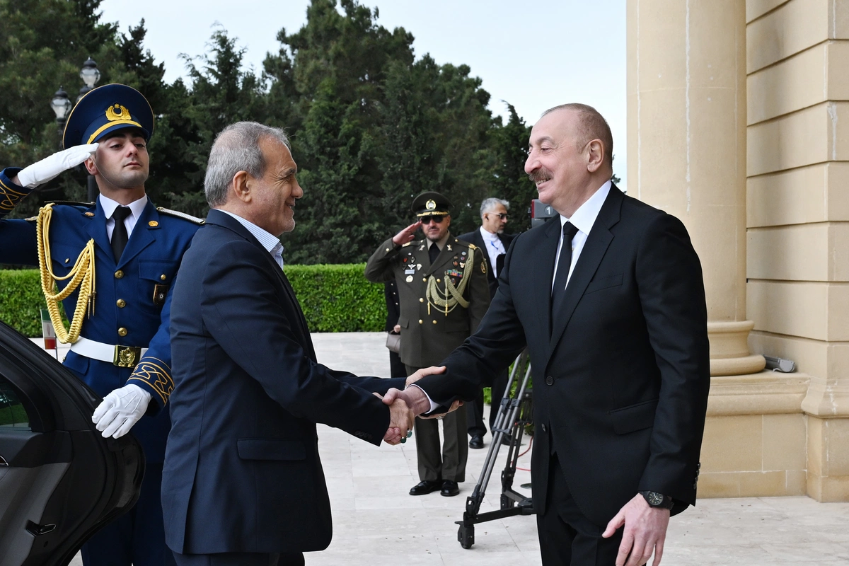 İran Prezidentinin rəsmi qarşılanma mərasimi olub