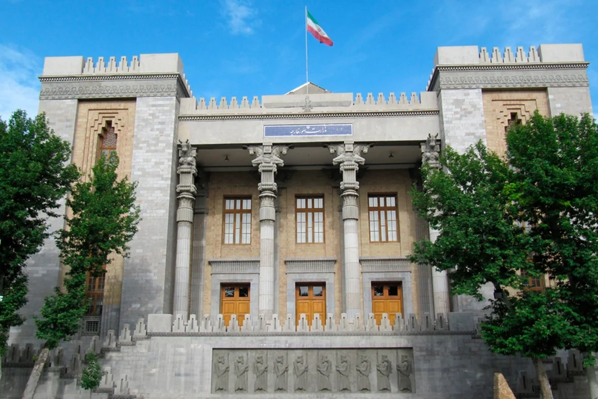 İran XİN ABŞ-nin tankerlərə hücumunu qınayıb