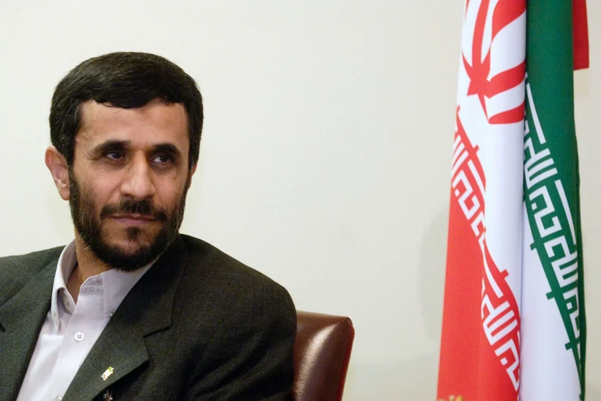 İranın keçmiş prezidenti Mahmud Əhmədinejad öldürülüb İranın keçmiş prezidenti Mahmud Əhmədinejad öldürülüb