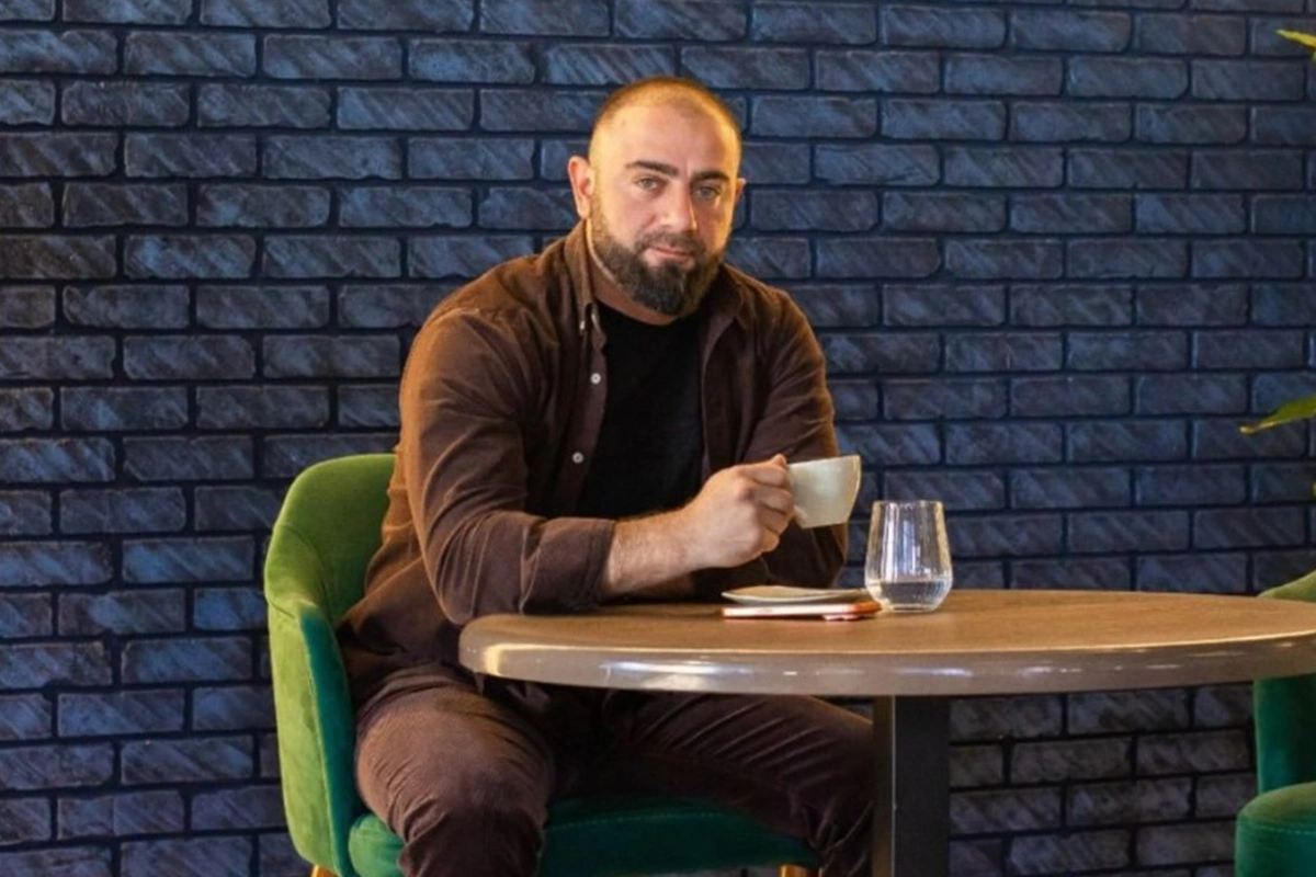 İş adamı restorandan çıxarkən GÜLLƏLƏNDİ