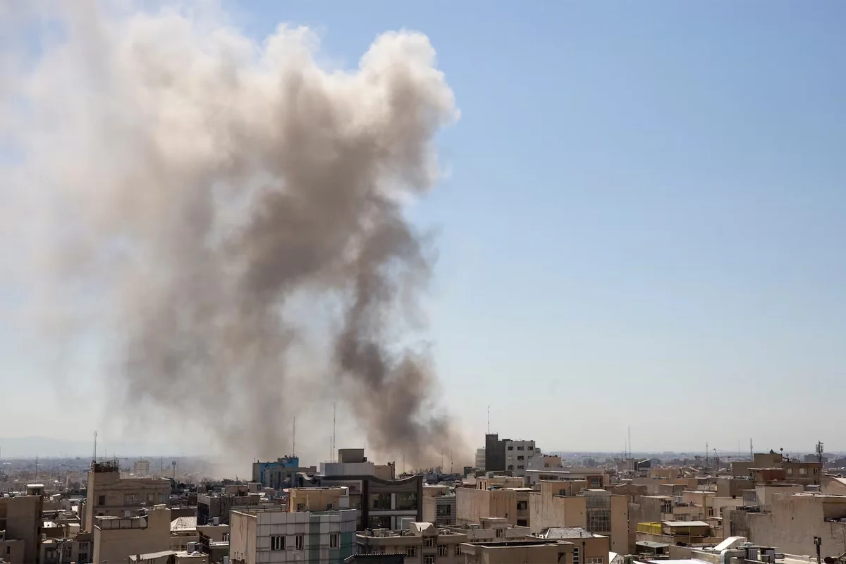 İsrail İranın məxfi nüvə mərkəzinə zərbə endirdiyini bildirib