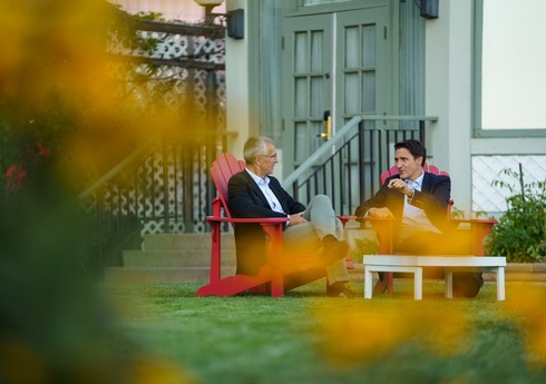 Kanadanın Baş naziri NATO rəhbəri ilə görüşüb