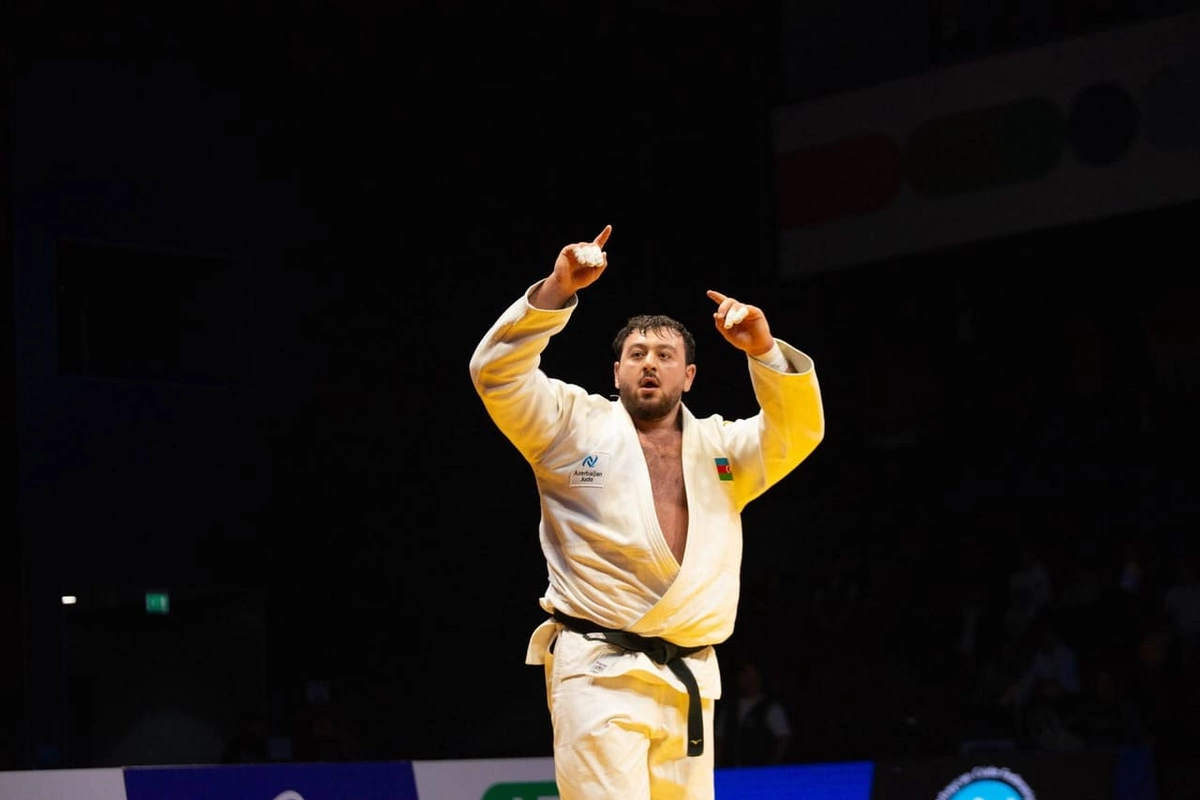 Kənan Nəsibov Bakıda keçirilən dünya çempionatında bürünc medal qazanıb