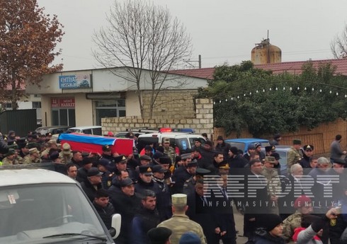 Kəlbəcərdə minaya düşərək şəhid olan hərbçi ilə vida mərasimi başa çatıb - YENİLƏNİB
