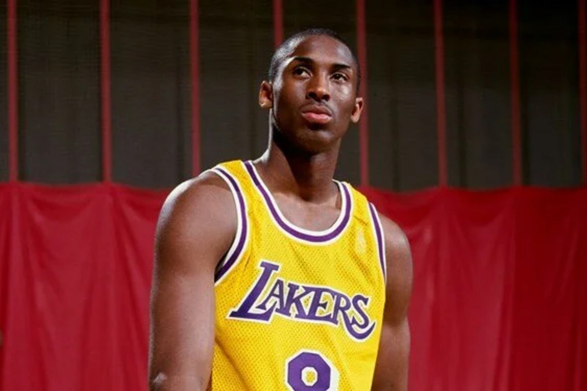 Kobe Brayantın bu forması 7 milyon dollara satıldı