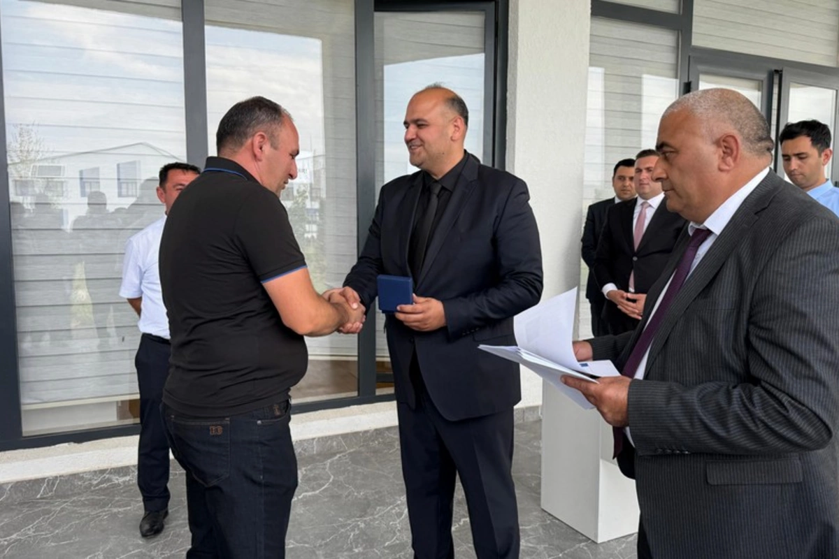 Köç karvanı Kəngərliyə çatıb, açarlar təqdim olunub