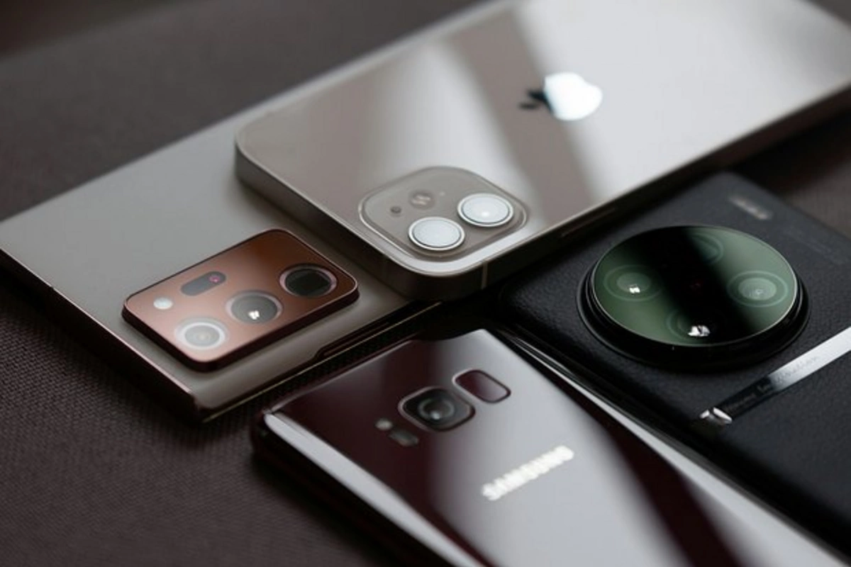 Köhnə smartfonu atmağa tələsməyin: İkinci telefon nə üçün lazım ola bilər?