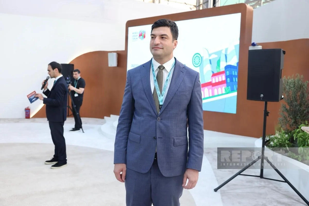 Komitə rəsmisi: 