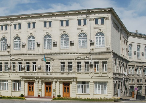 Konstitusiya Məhkəməsinin sədri və hakimlər Hərbi Qənimətlər Parkını ziyarət ediblər