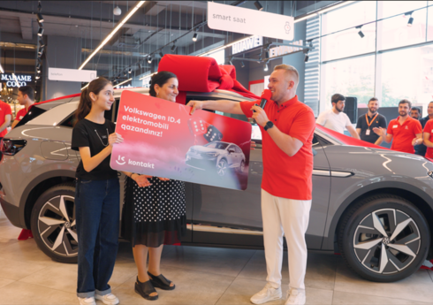 “Kontakt”ın “Şeş-qoşa” kampaniyasında birinci elektromobil uduldu