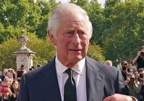 Kral III Çarlz xalqa ilk televiziya müraciətini edib