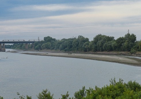 Kürdə suyun səviyyəsi minimum həddən aşağı düşüb