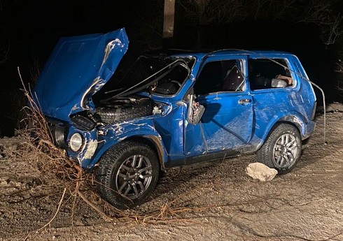 Kürdəmirdə “Niva” aşıb, xəsarət alanlar var