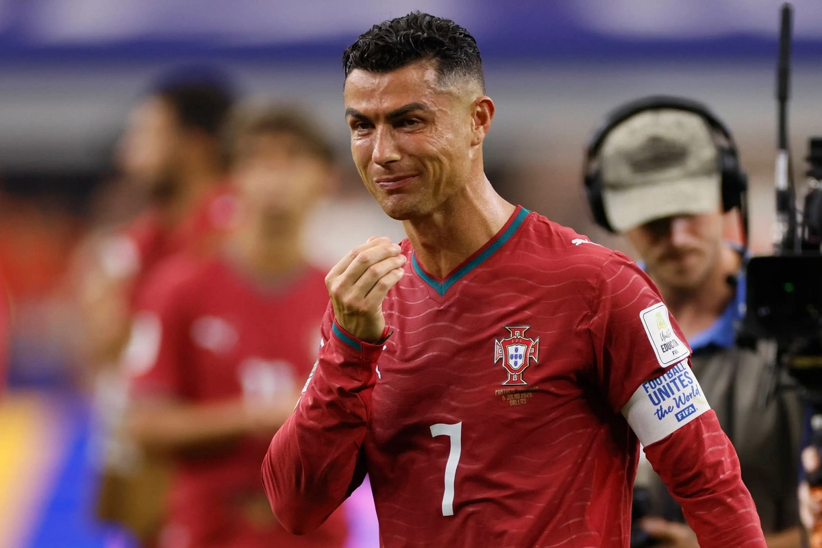 Kriştiano Ronaldo dünya çempionatı ilə vidalaşıb