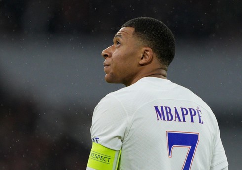 KİV: Mbappe İspaniya klubu ilə sövdələşib, PSJ onu satmaq istəyir KİV: Mbappe İspaniya klubu ilə sövdələşib, PSJ onu satmaq istəyir