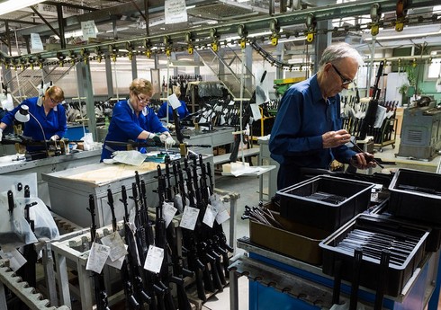 KİV: Rusiya silah istehsalını artırıb