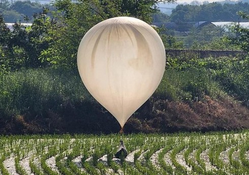 KXDR Cənubi Koreyaya yenidən zibil balonları buraxıb KXDR Cənubi Koreyaya yenidən zibil balonları buraxıb